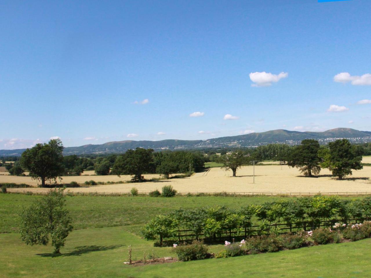 Вилла The Packing House Severn Stoke Экстерьер фото